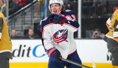 Early Trade Deadline: 4 Players the Blackhawks Could Target