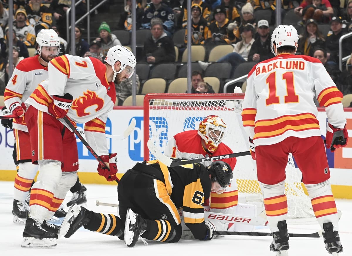 A healthy Devin Cooley gets the Flames back in the win column