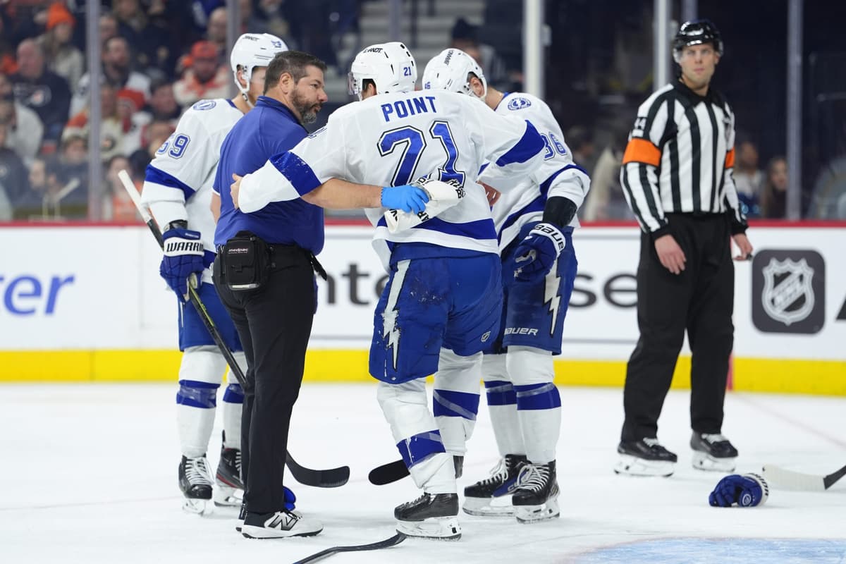 Lightning place Brayden Point on injured reserve