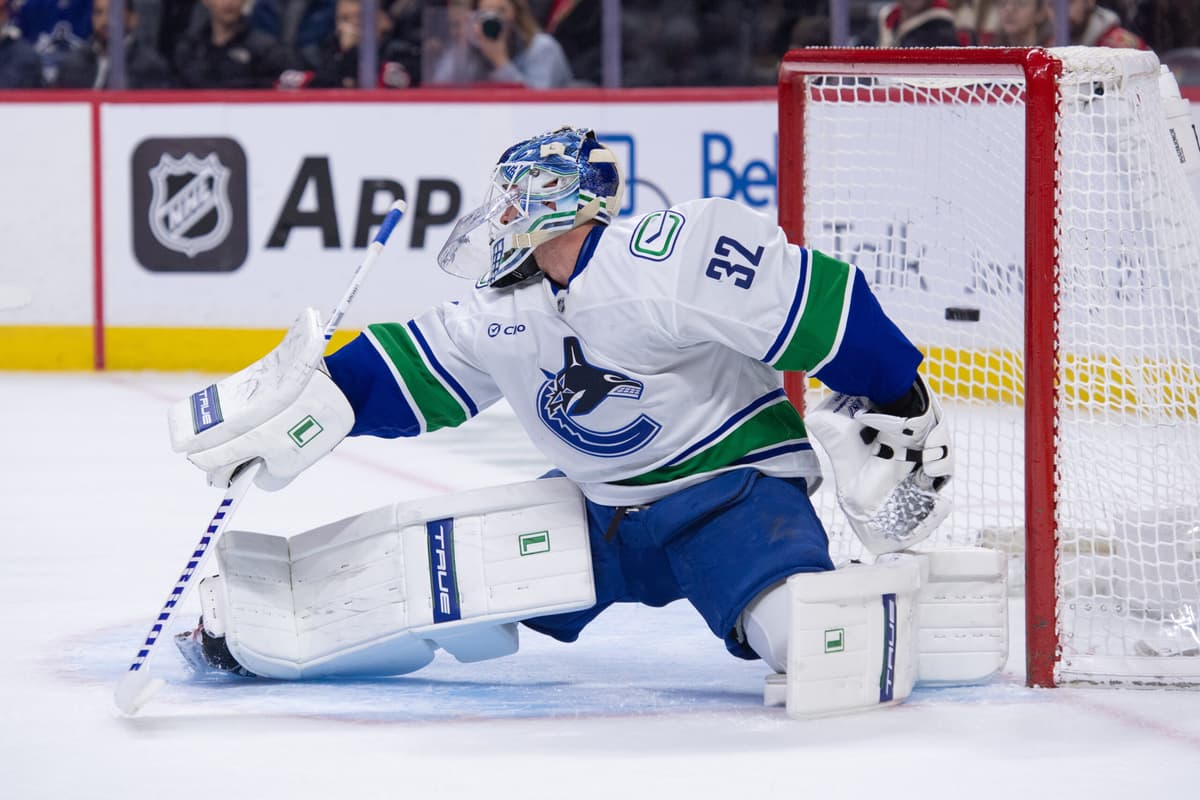 Senators needed just 15 seconds to extend Canucks’ losing streak to eight