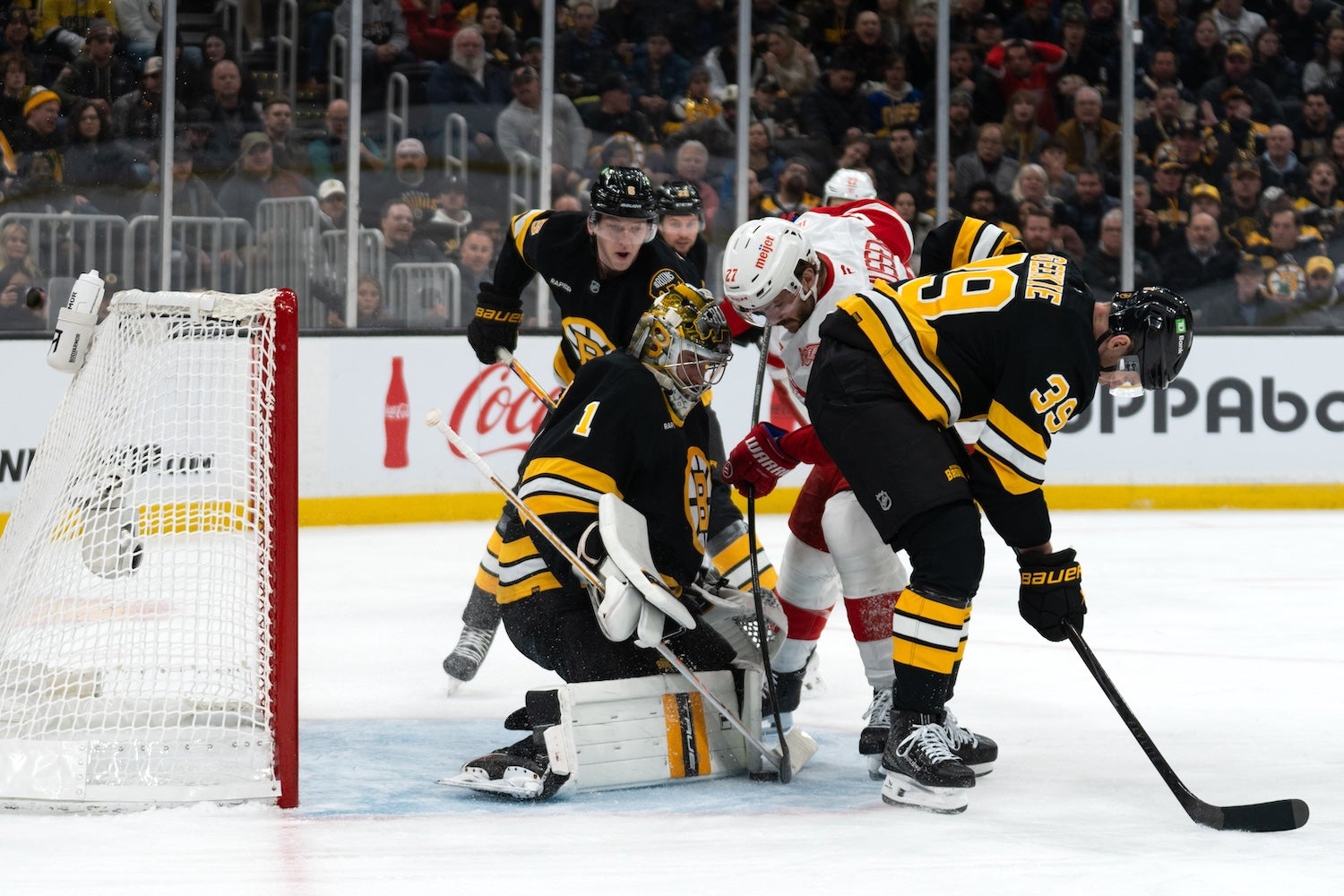 3 Stars: Bruins do it all with shutout win over Red Wings - 98.5 The Sports Hub