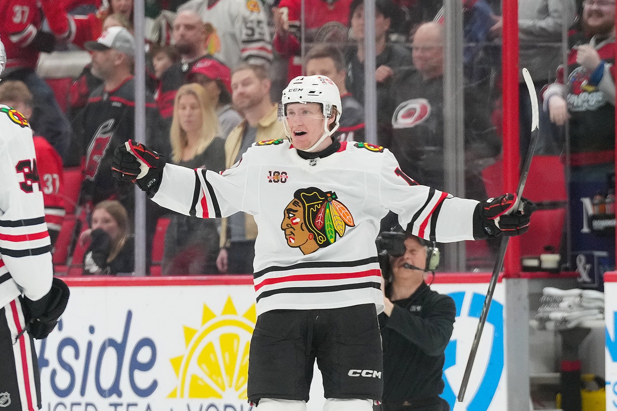 With a Rebel Yell, She Cried, ‘Moore, Moore, Moore’: Blackhawks 4, Hurricanes 3