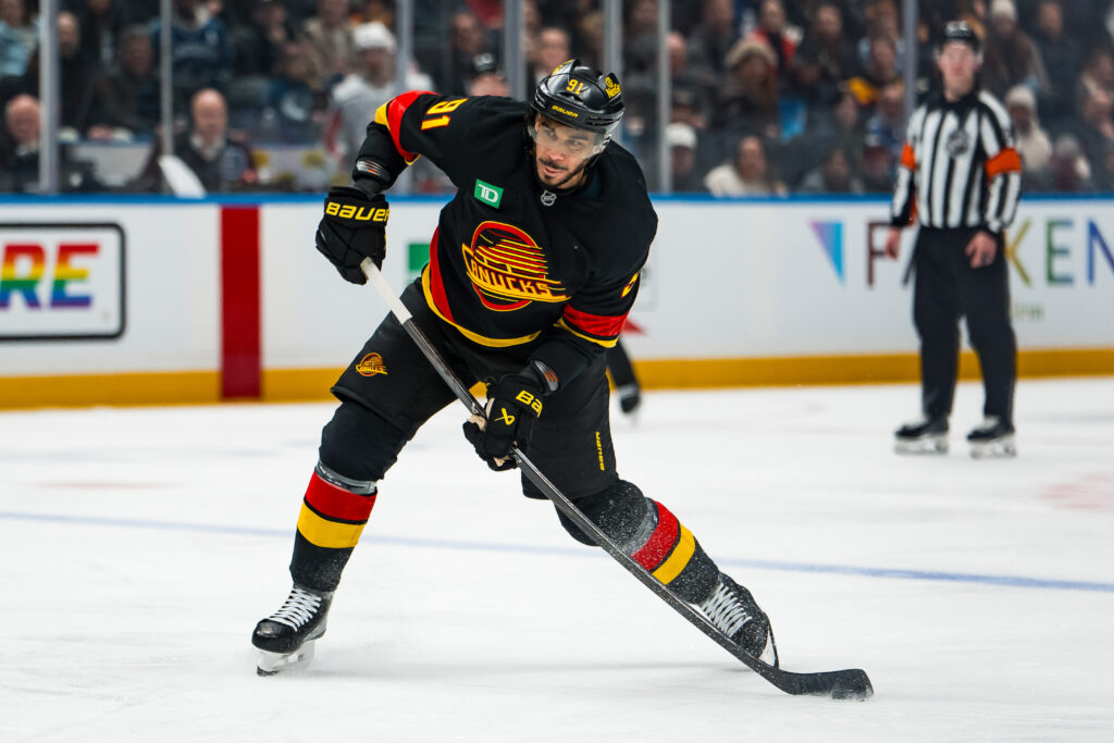 Stars, Avalanche Favorites To Acquire Canucks' Evander Kane