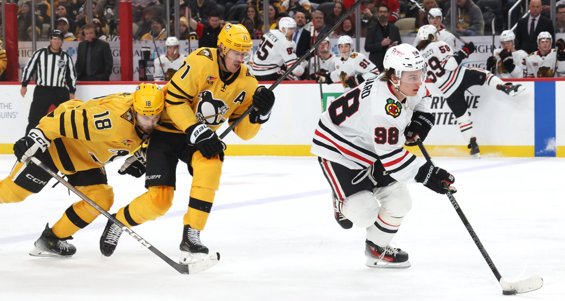Penguins Dominate Blackhawks in 6-2 Thumping
