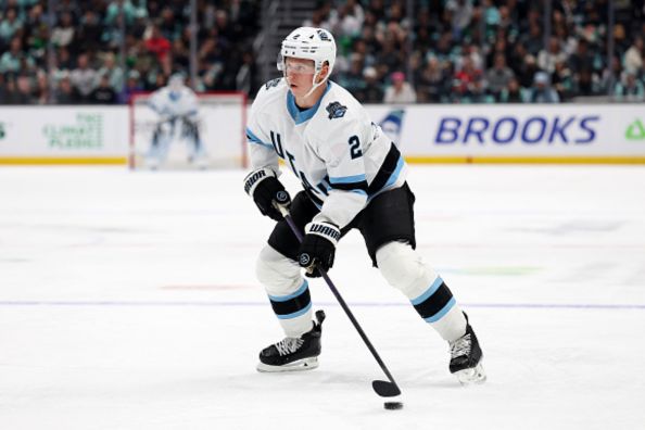 Utah Mammoth Olli Määttä...