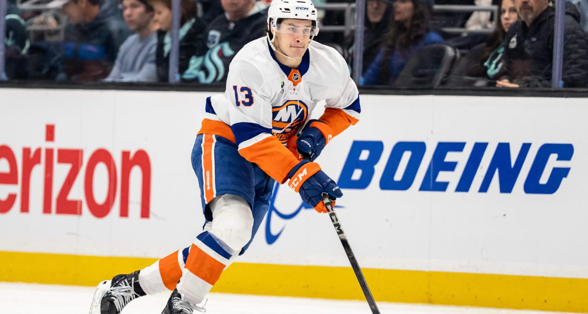 New York Islanders NHL Mathew Barzal
