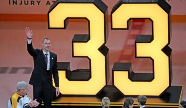 Zdeno Chara takes place among Bruins greats