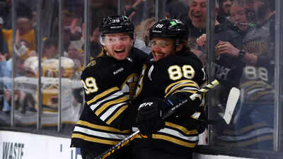 Bruins star David Pastrnak reacts to Morgan Geekie being left off Team Canada’s Olympic roster