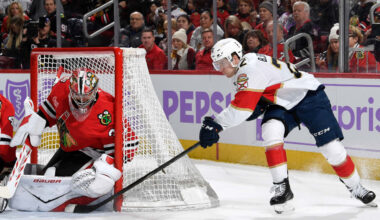 Panthers pull away from Blackhawks with 4 goals in 3rd