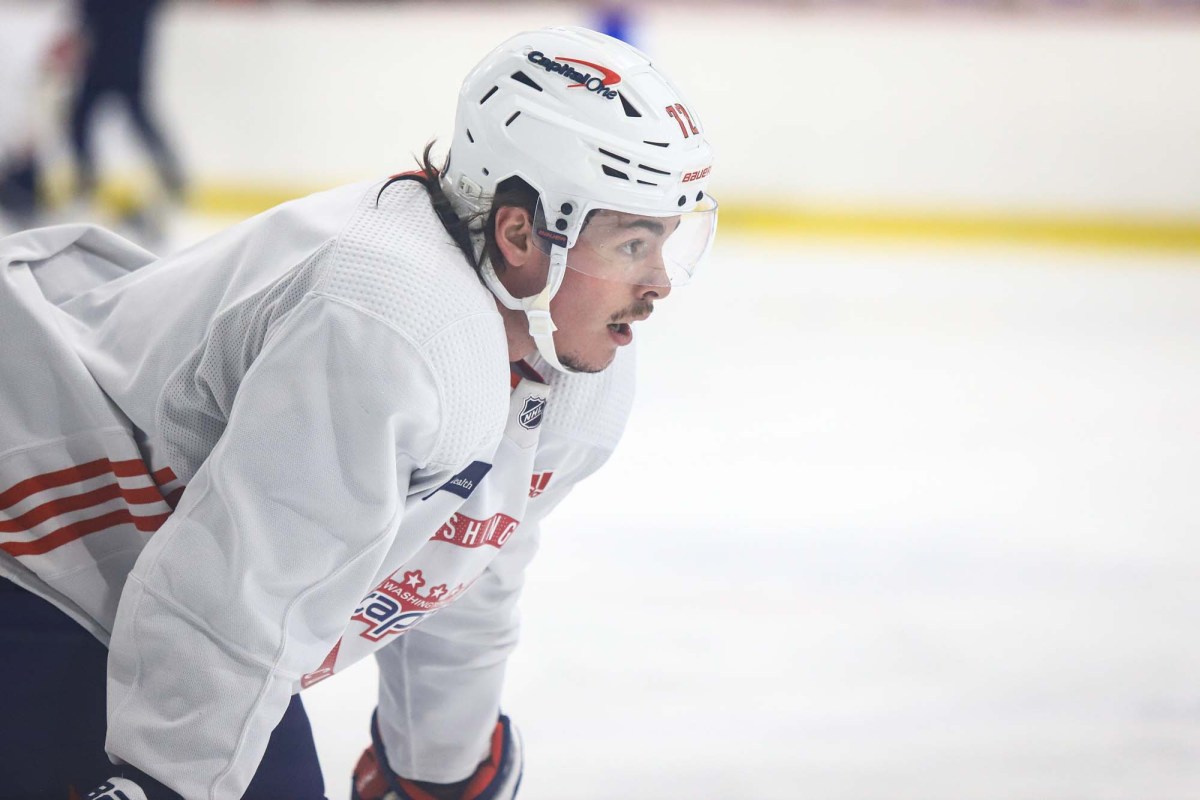 Former Capitals forward Pierrick Dubé reportedly signing with Islanders after KHL contract termination