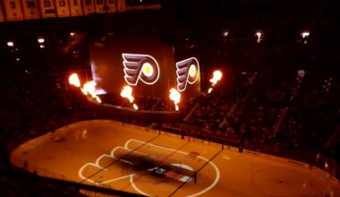 Out With the Old – Flames down Flyers – In With the New ► FLYERS NITTY GRITTY