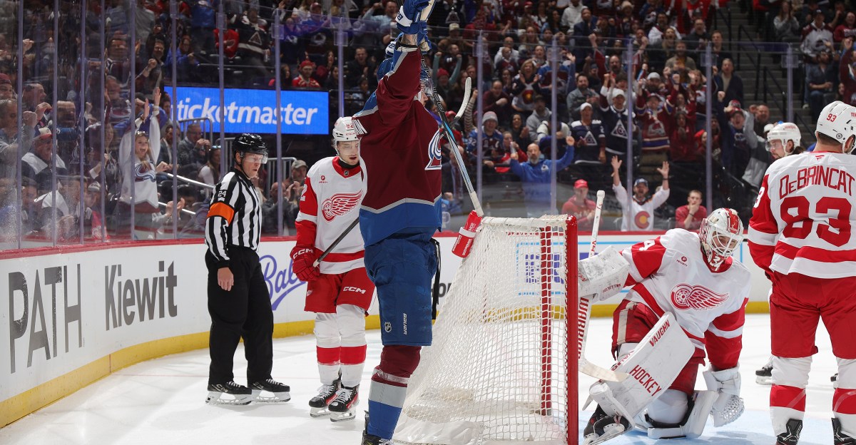 Open Thread: Colorado Avalanche @ Detroit Red Wings (11:00 A.M.)
