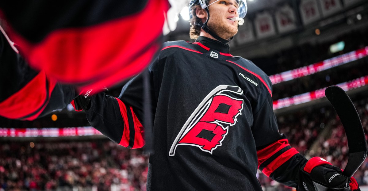 Three in a Row - Hurricanes 5, Ducks 2