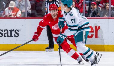 Dylan Larkin's tiebreaking goal in 3rd period sends Detroit Red Wings to 4-2 win over San Jose Sharks
