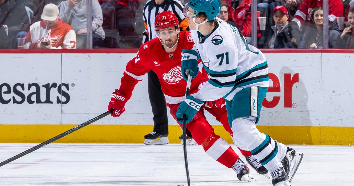 Dylan Larkin's tiebreaking goal in 3rd period sends Detroit Red Wings to 4-2 win over San Jose Sharks