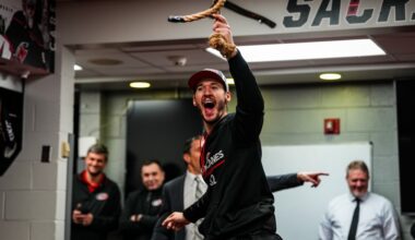 “Magic Bus” - Hurricanes 2, Sabres 1