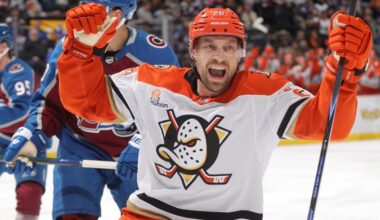 Recap: Goaltending battle ends in Ducks favor 2-1