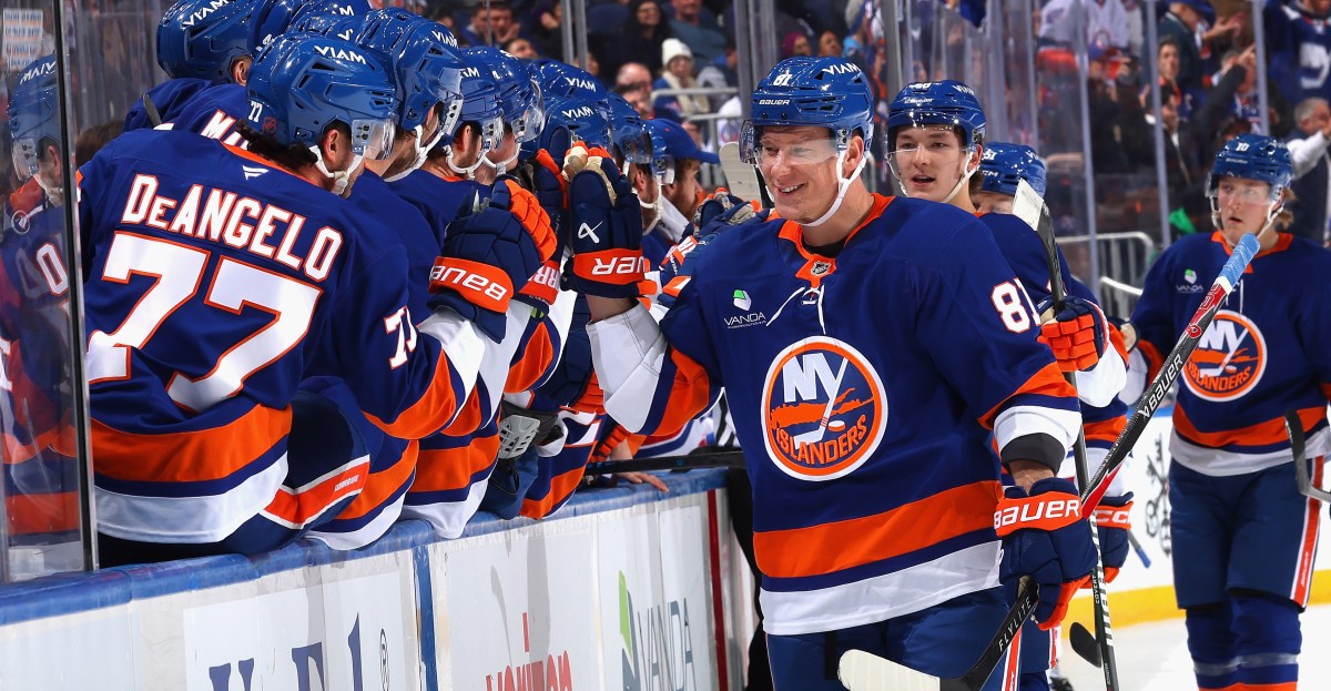 Islanders 5, Rangers 2: Total domination in Palat, Soucy’s debut