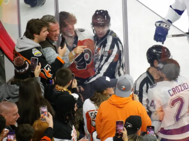 Flyers Nikita Grebenkin fights Tampa Bay's Max Crozier - Photo Windfelder