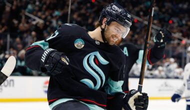 Wright scores twice as Kraken beat Maple Leafs 5-2, extend win streak to three – KIRO 7 News Seattle