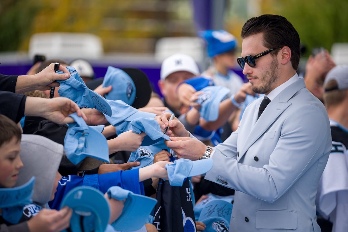 How NHL players are adapting to the league’s relaxed dress code