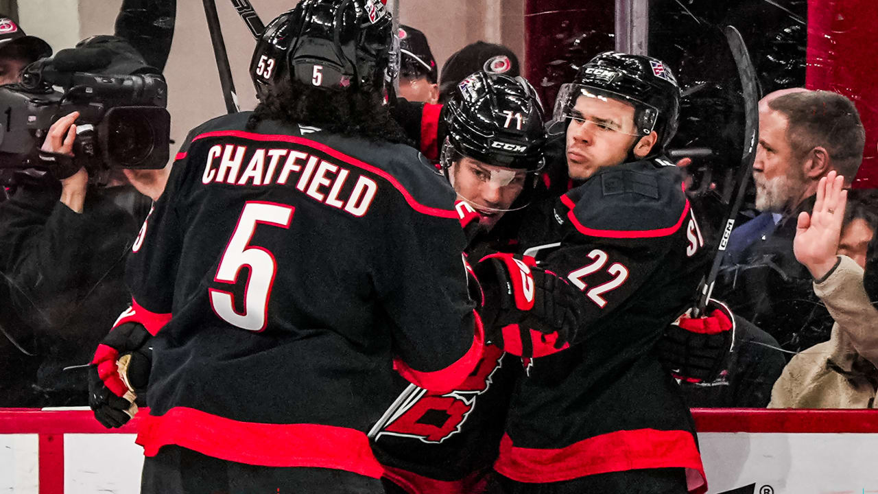 Hurricanes score 4 straight, defeat Ducks for 3rd win in row