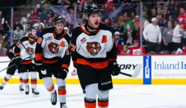 Canadiens’ Prospect Bryce Pickford Showcases Rare Defenseman Skills