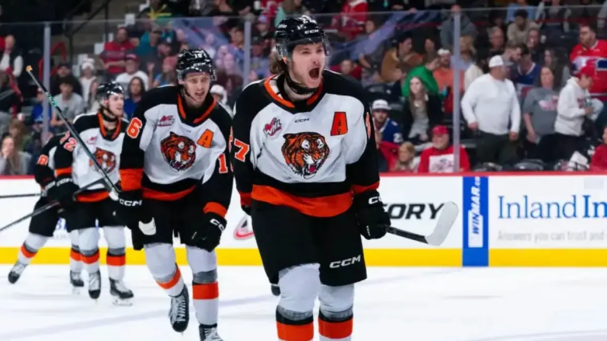 Canadiens’ Prospect Bryce Pickford Showcases Rare Defenseman Skills