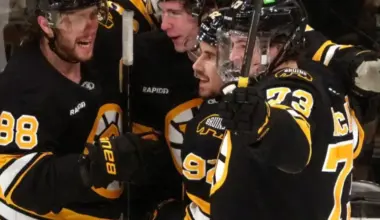 Bruins vs. Blackhawks Preview: Boston Pursues Winning Streak in Historic Clash