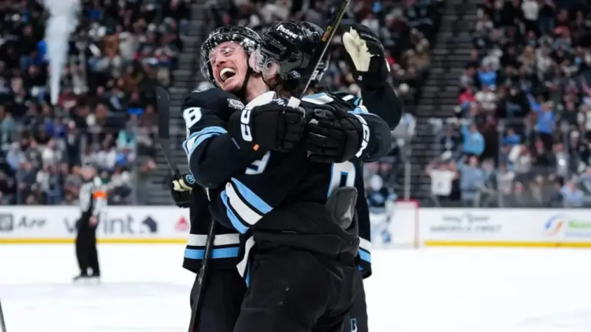 Schmidt Scores 4 as Mammoth Defeat Kraken, Extend Streak to 7 Games