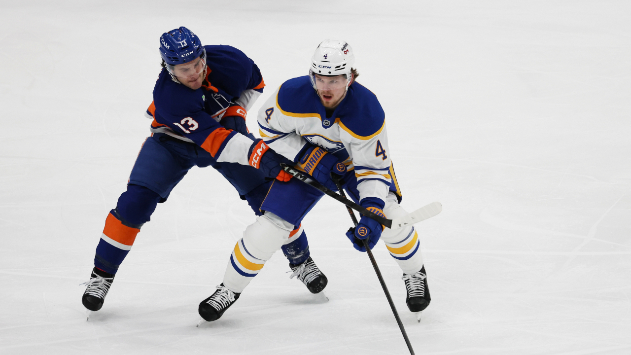 Lyon ties Buffalo record with ninth straight win as Sabres blank Islanders