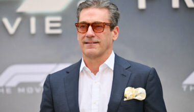 Jon Hamm Gets Reality Check in Team USA’s Hockey Locker Room