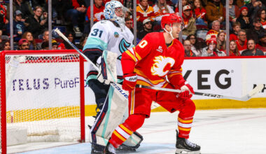 Grubauer stops 41, Kraken pull away from Flames to extend point streak to 8