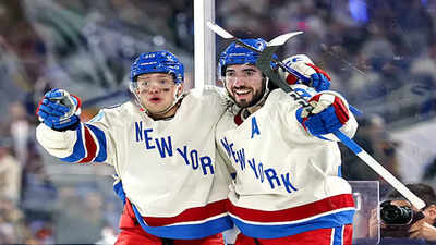 Mika Zibanejad hat trick leads New York Rangers to 5-1 win over Florida Panthers in NHL Winter Classic