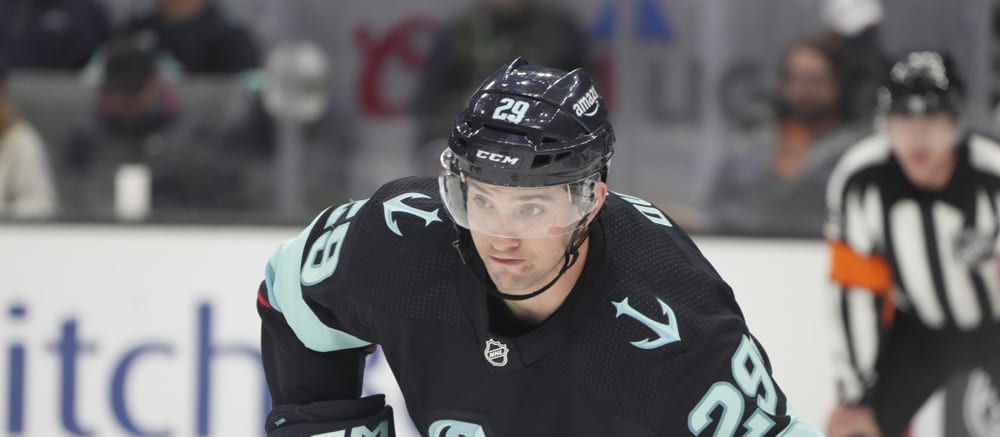 NHL DFS: DraftKings Plays and Strategy for Saturday, February 28