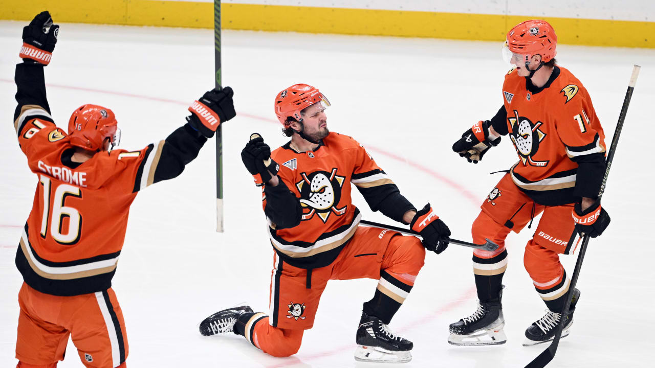 McTavish Ties It Early | Anaheim Ducks