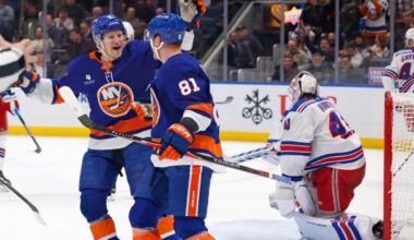 Islanders crush Rangers to continue season domination of rival