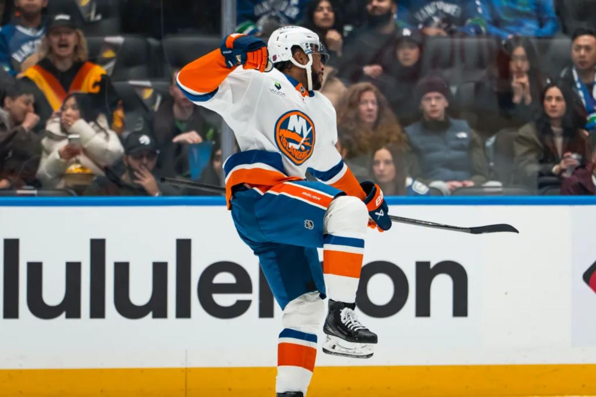 The change at the center of Anthony Duclair's hot Islanders stretch