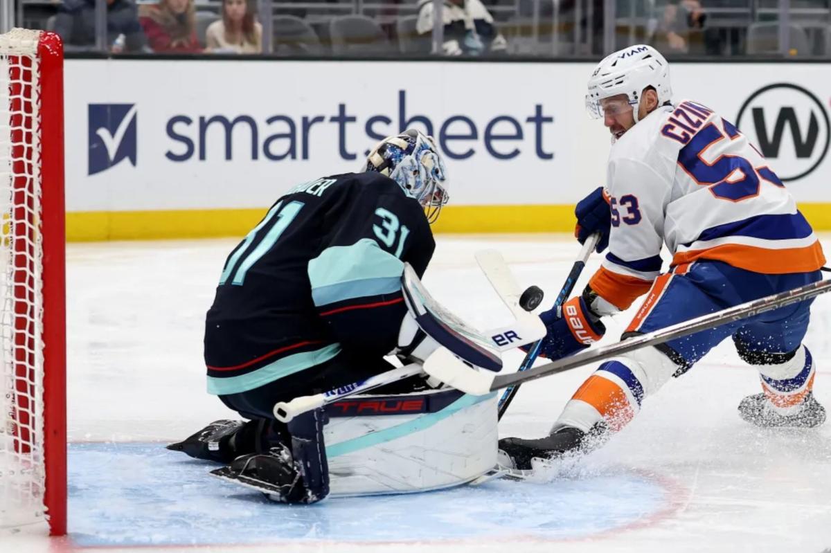 Islanders' fourth line undergoes a change: 'Gut feeling'