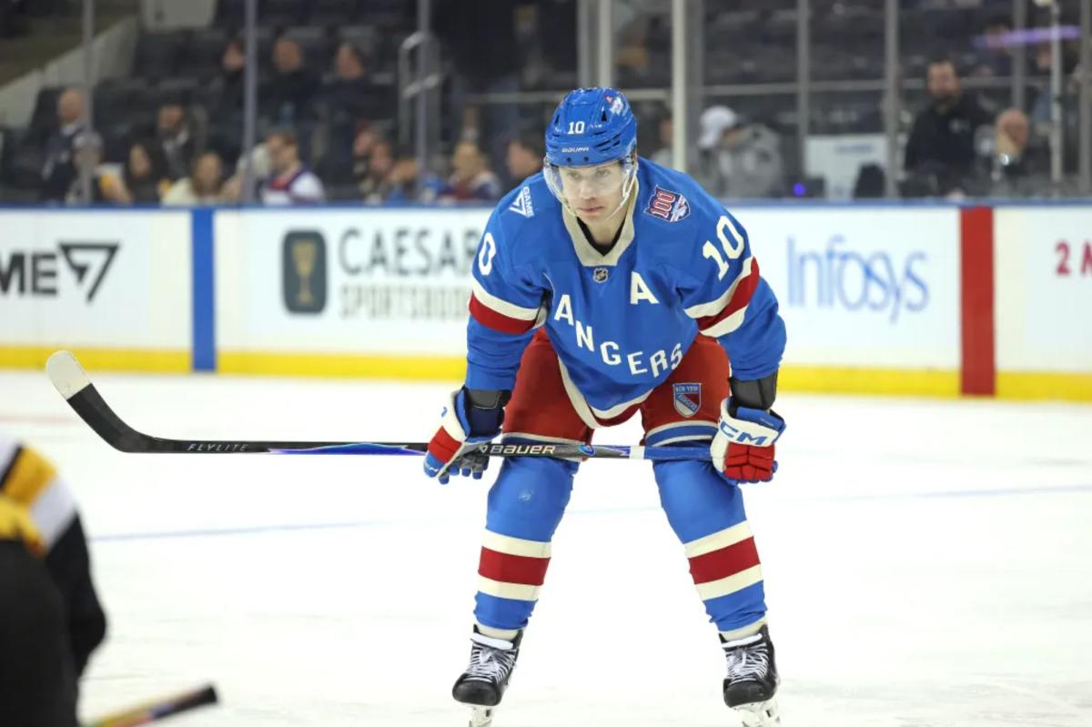 Rangers sitting Artemi Panarin for foreseeable future amid 'retool'