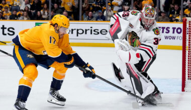 Commesso makes 36 saves for 1st NHL win, Blackhawks blank Predators