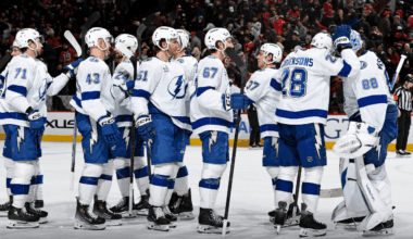 Lightning extend point streak to 15 in shootout win against Blackhawks