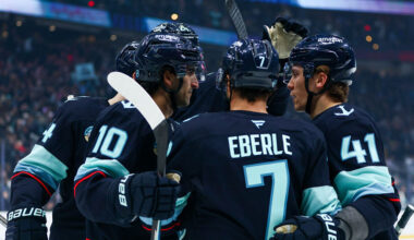 Seattle Kraken Matty Beniers Nashville Predators...