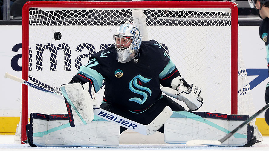 Seattle Kraken Philipp Grubauer...