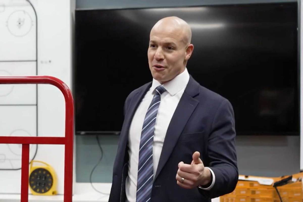 Spencer Carbery praises Nic Dowd and ‘zero legs’ Charlie Lindgren, gives Capitals the day off after 4-3 shootout win over Detroit