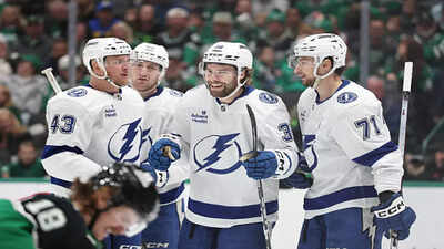 Tampa Bay Lightning overtake Colorado Avalanche at top of power rankings despite devastating injury list