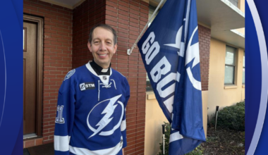 Tampa pastor uses Lightning hockey to connect with students