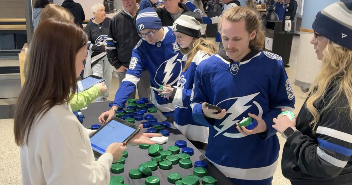 Local artist helps Lightning continue mental health initiatives