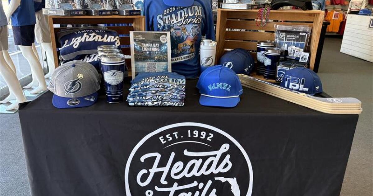 Lightning Fans loading up on new Stadium Series merchandise