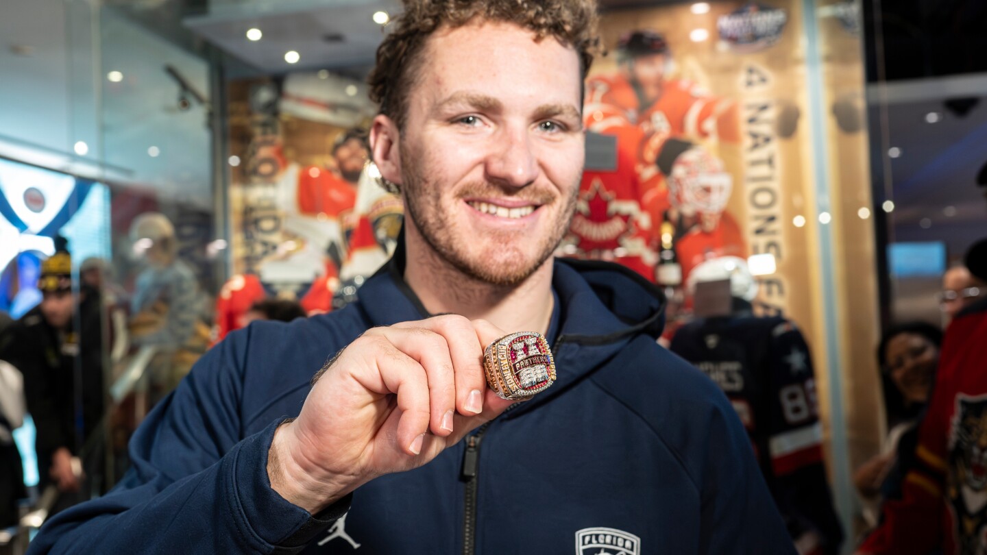 Matthew Tkachuk finally returns to Florida Panthers lineup